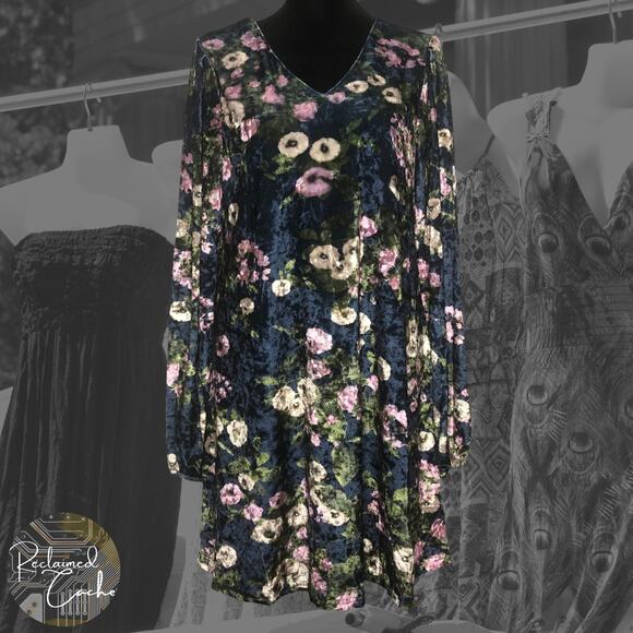 Loveriche Navy Mix Floral Velvet Dress - Size Medium - Picture 1 of 13